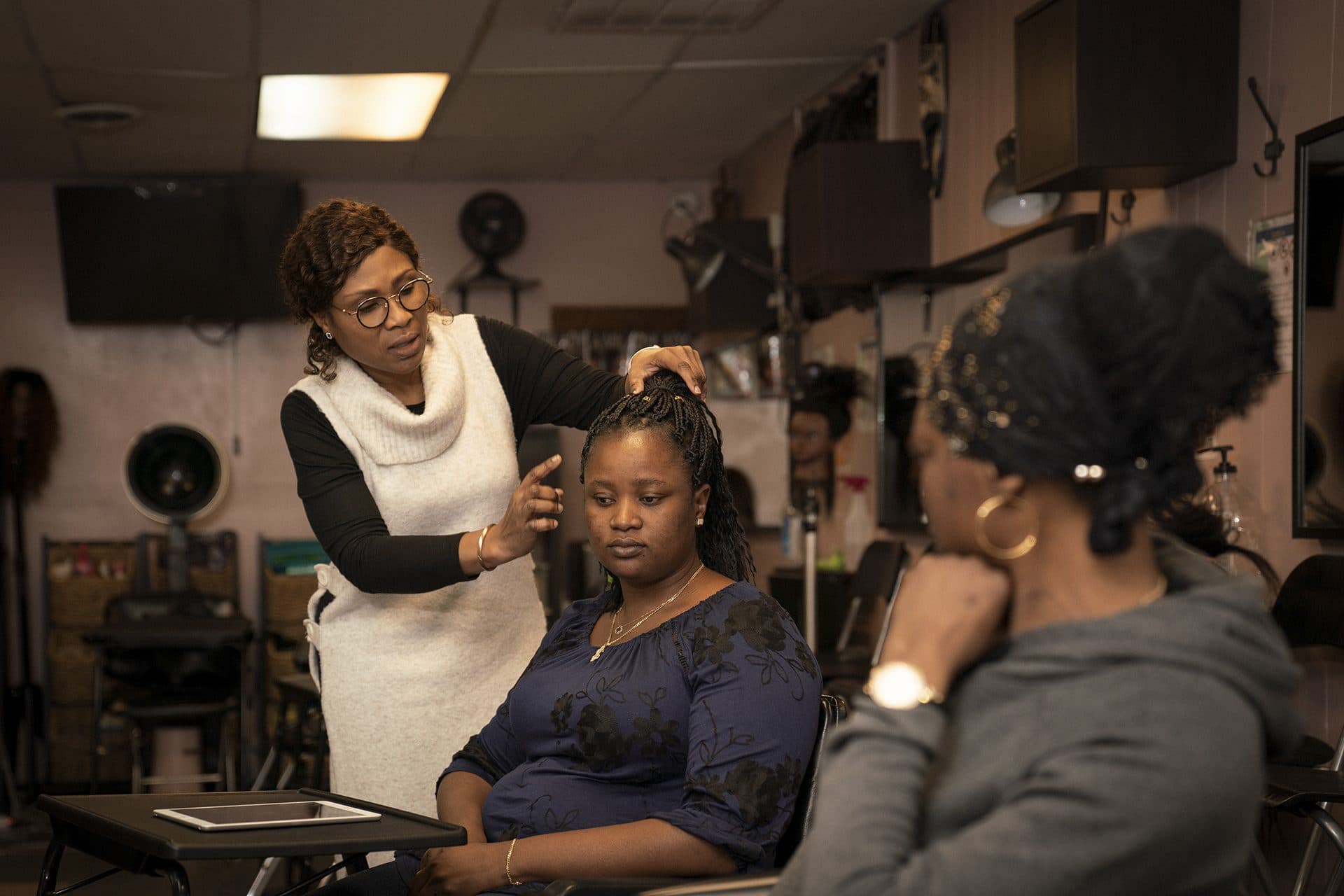Yolande Sanvi teaching students